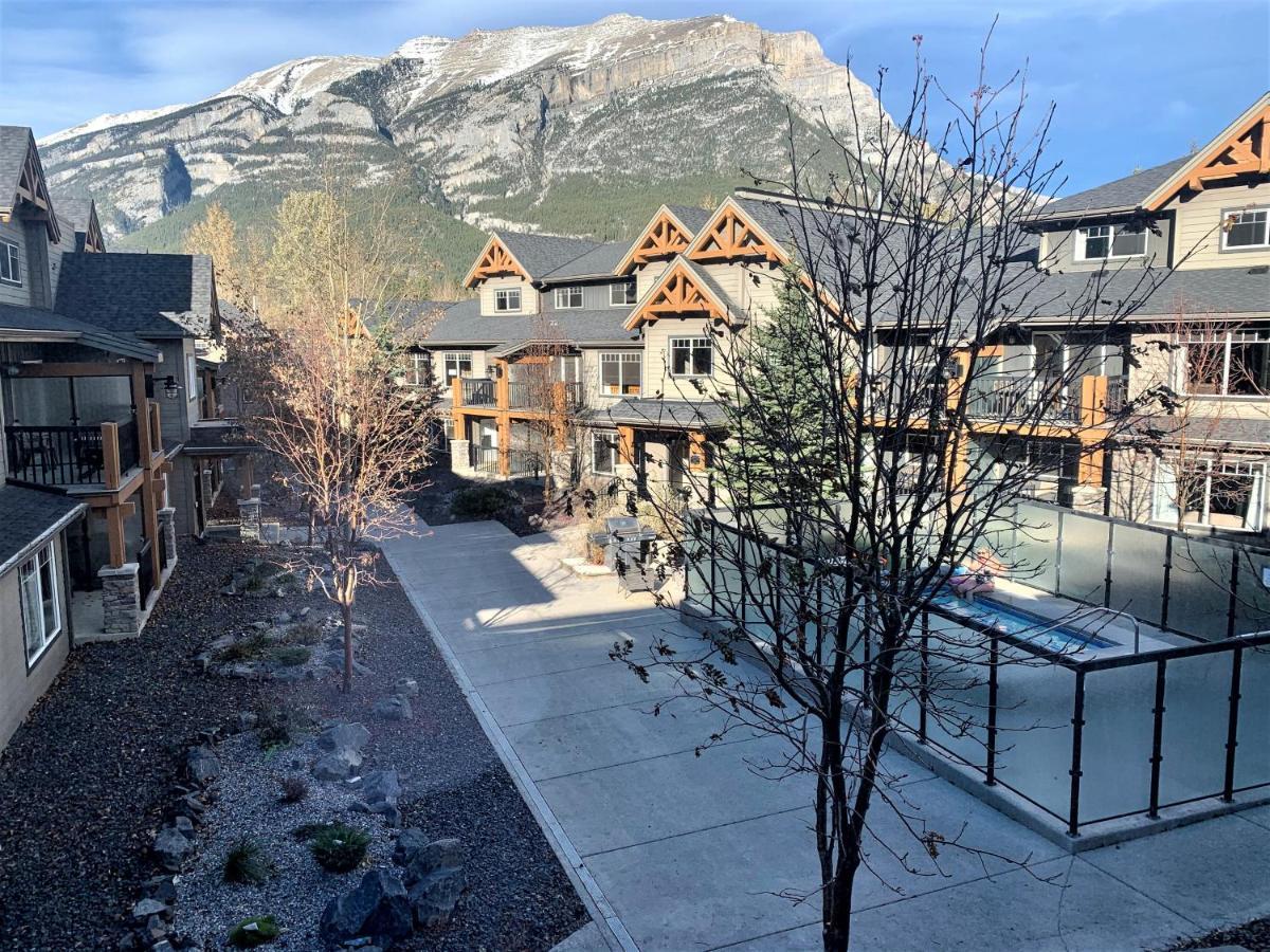 Fenwick Vacation Rentals - Scenic 1 Bedroom Plus Den, Pet Friendly Dead Mans Flats Exterior foto