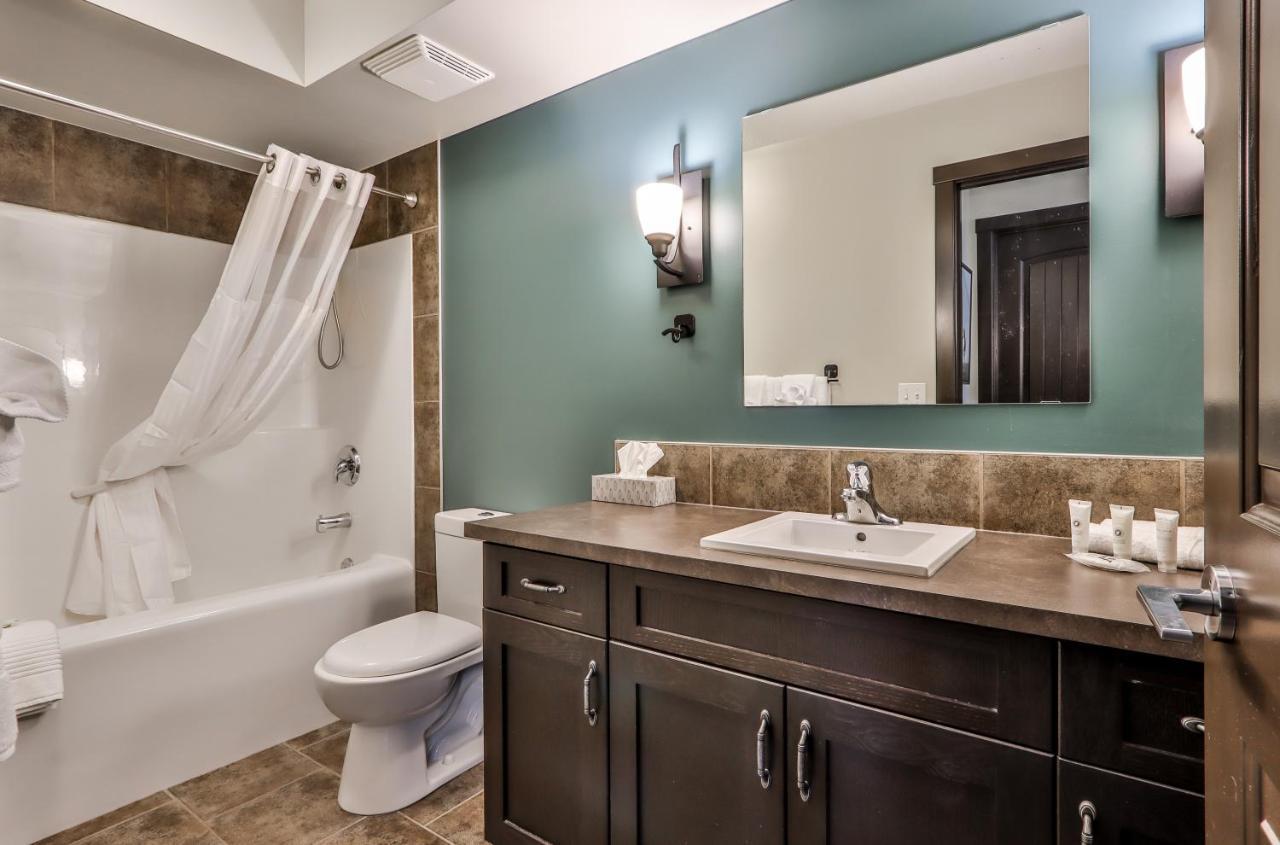 Fenwick Vacation Rentals - Scenic 1 Bedroom Plus Den, Pet Friendly Dead Mans Flats Exterior foto